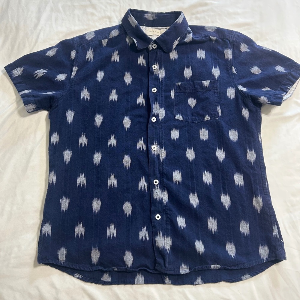 7 Diamonds Originals Three Seeds Blue Ikat Cotton Short Sleeve Button Down Shirt